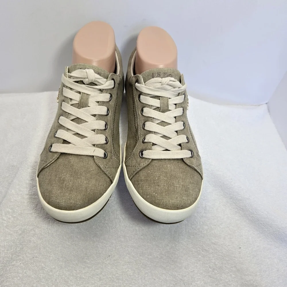 Taos Star Sneakers Womens 9 Khaki Canvas Lace Up Comfort Walking Shoes STA-1284